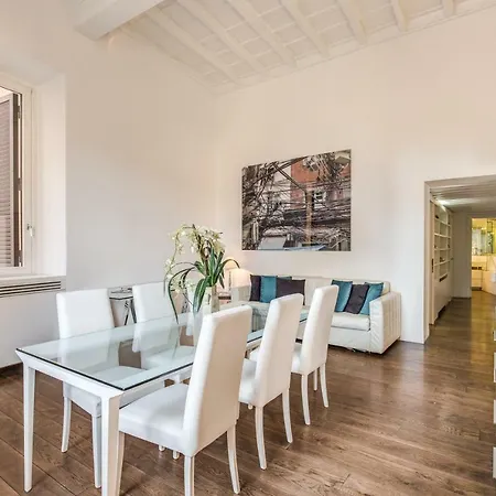 Sole Al Pantheon Bed & Breakfast