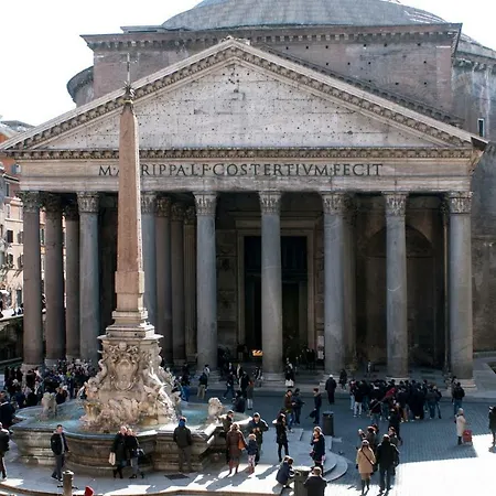 Sole Al Pantheon Bed & Breakfast